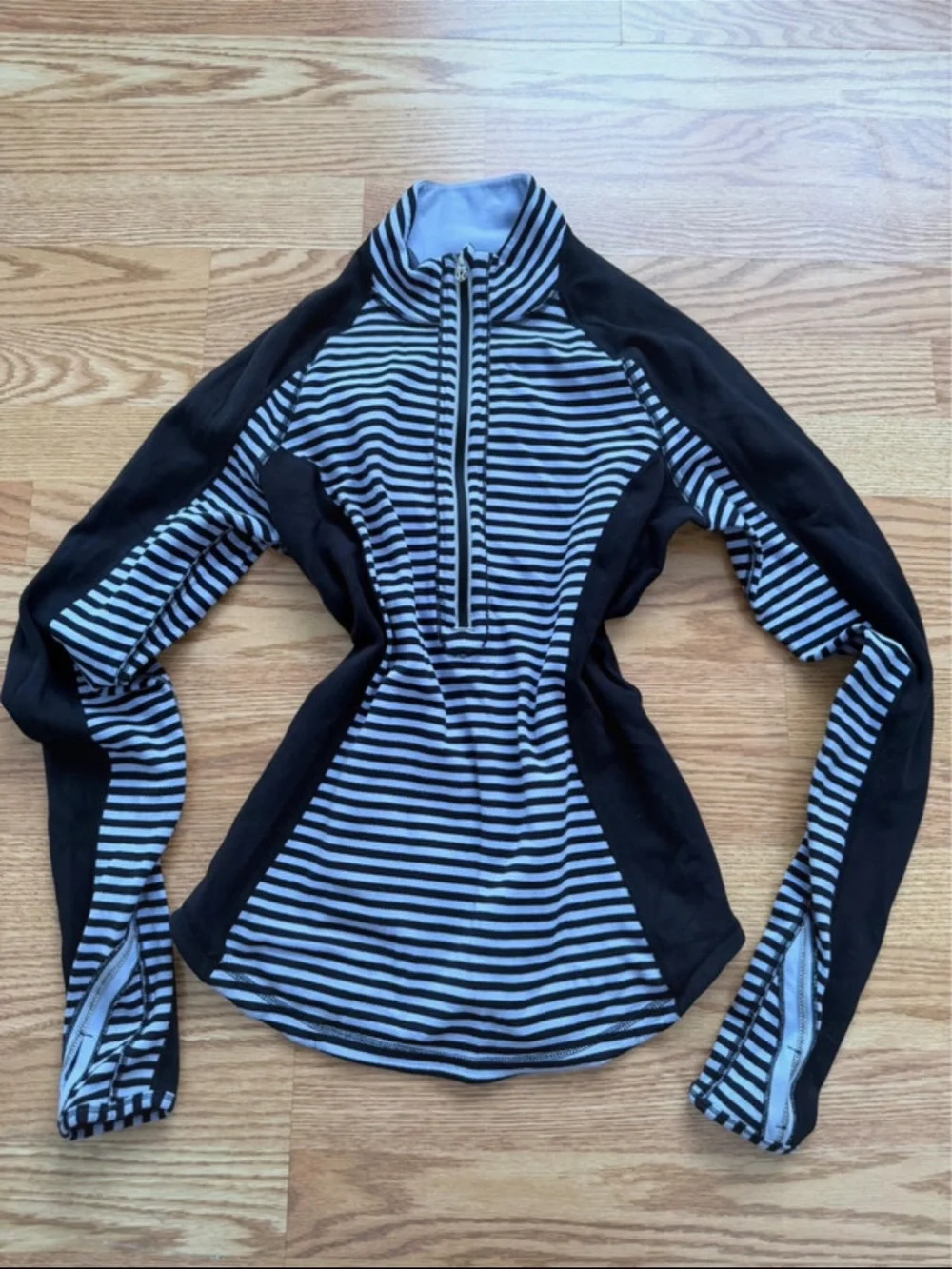 Lululemon sweatshirt